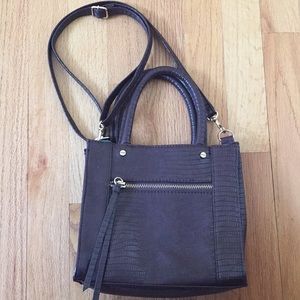 Crossbody bag